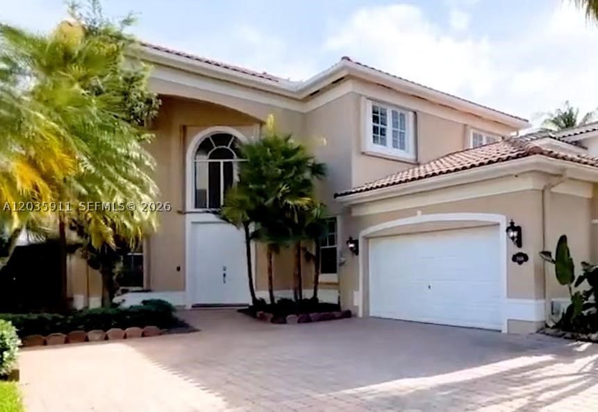 GOLDEN GATE ESTATES & MAR - Residential