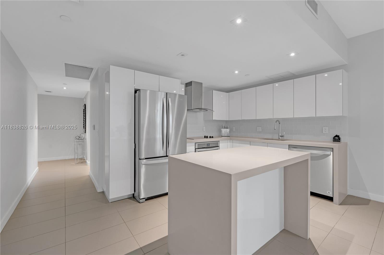 CANVAS CONDO - Residential Lease