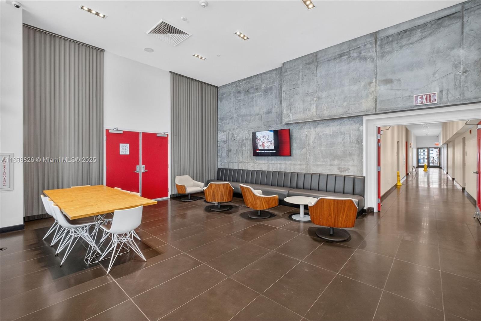 CANVAS CONDO - Residential Lease