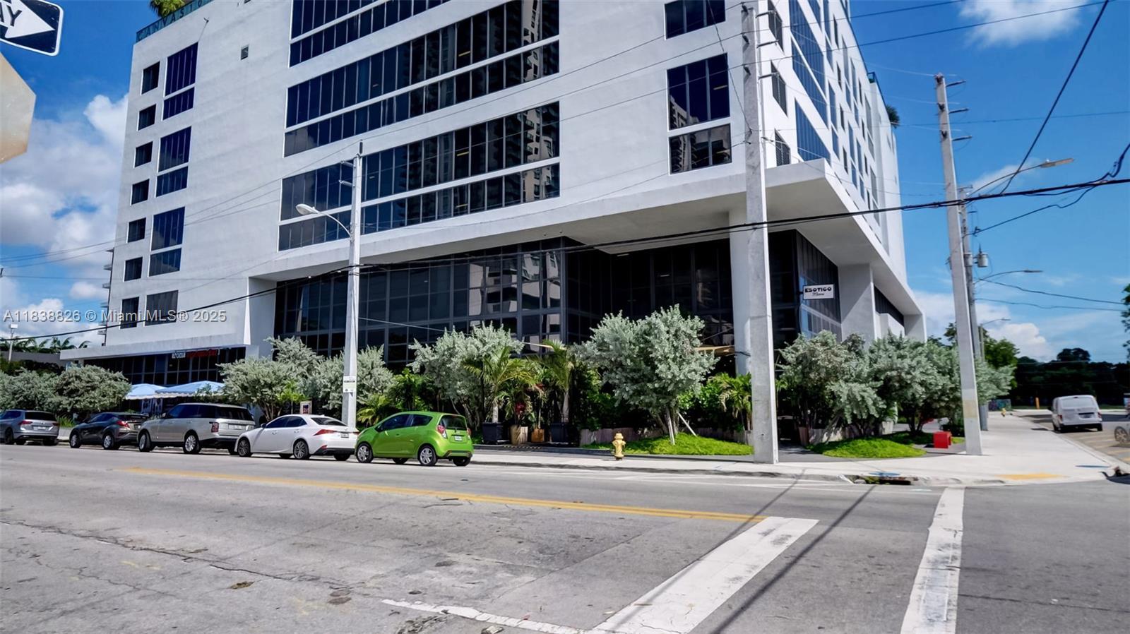CANVAS CONDO - Residential Lease
