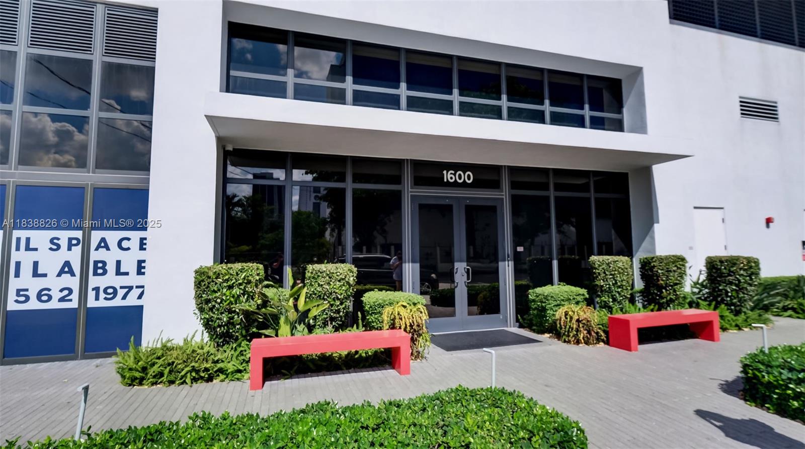 CANVAS CONDO - Residential Lease