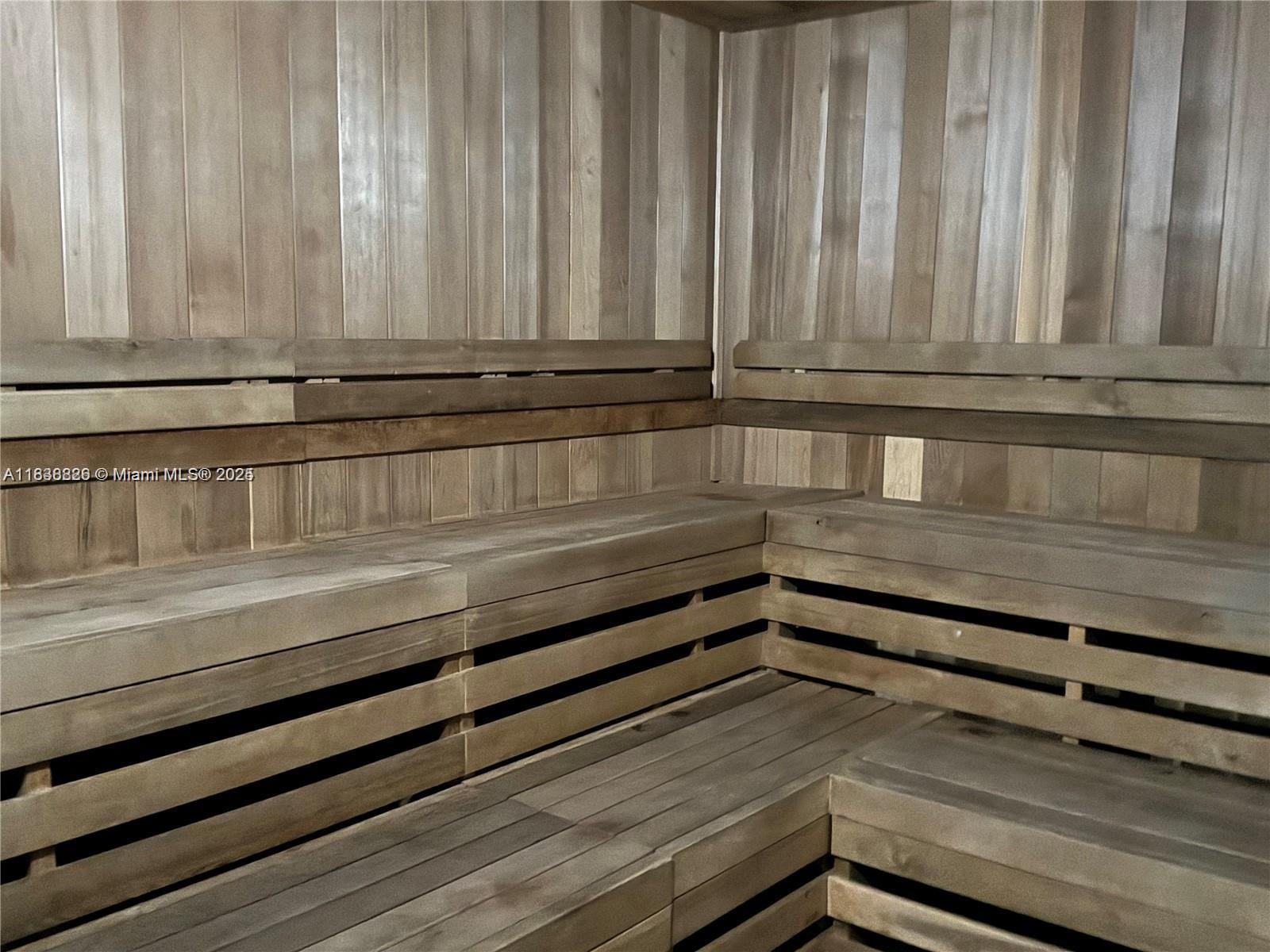 CANVAS CONDO - Residential Lease