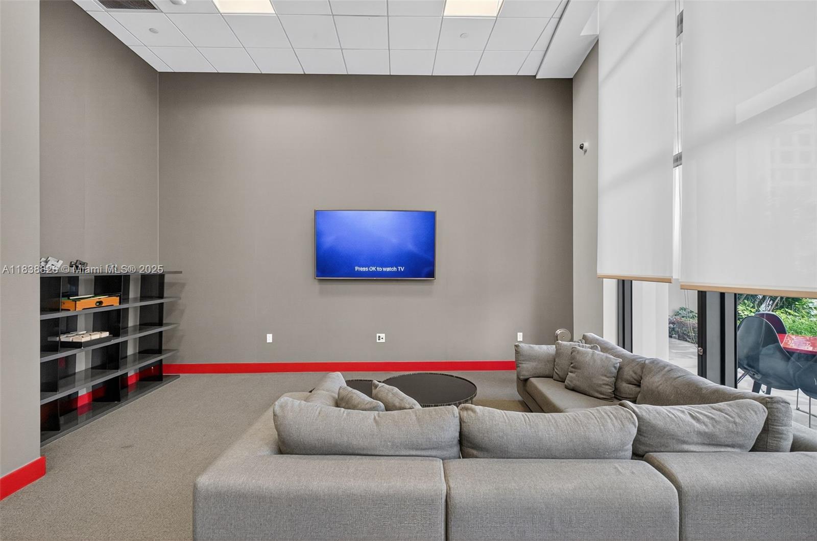 CANVAS CONDO - Residential Lease