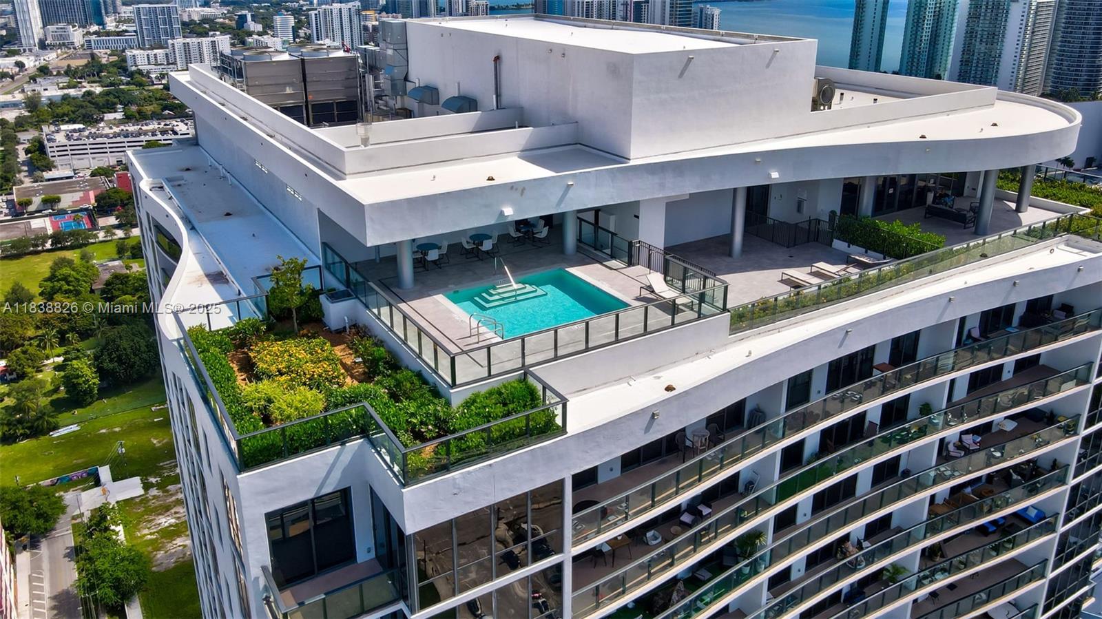 CANVAS CONDO - Residential Lease