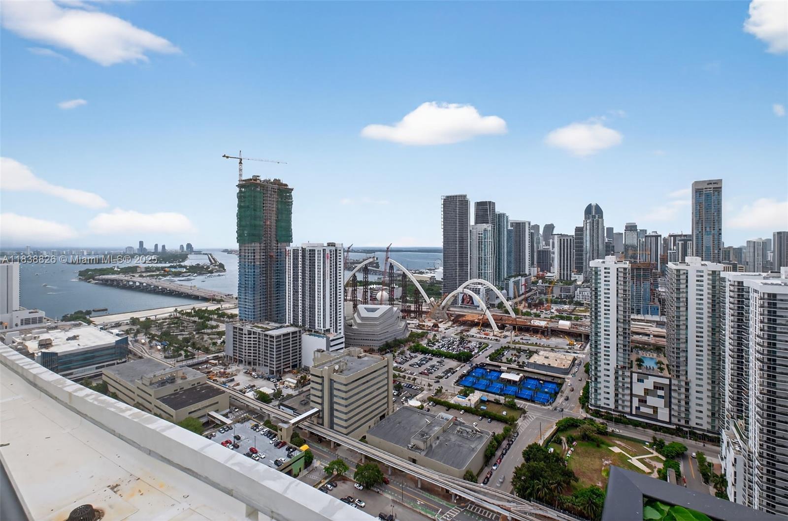 CANVAS CONDO - Residential Lease