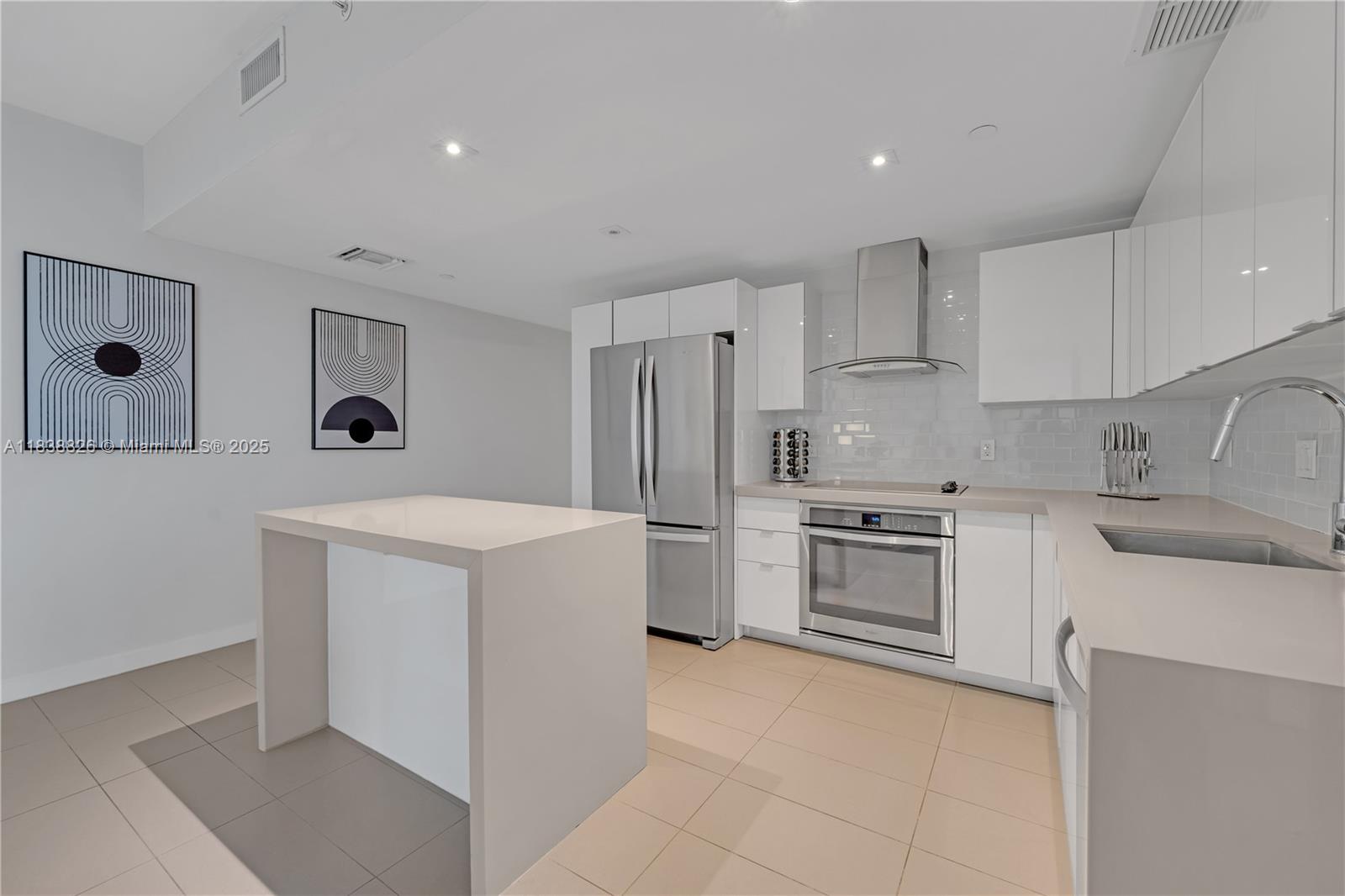 CANVAS CONDO - Residential Lease