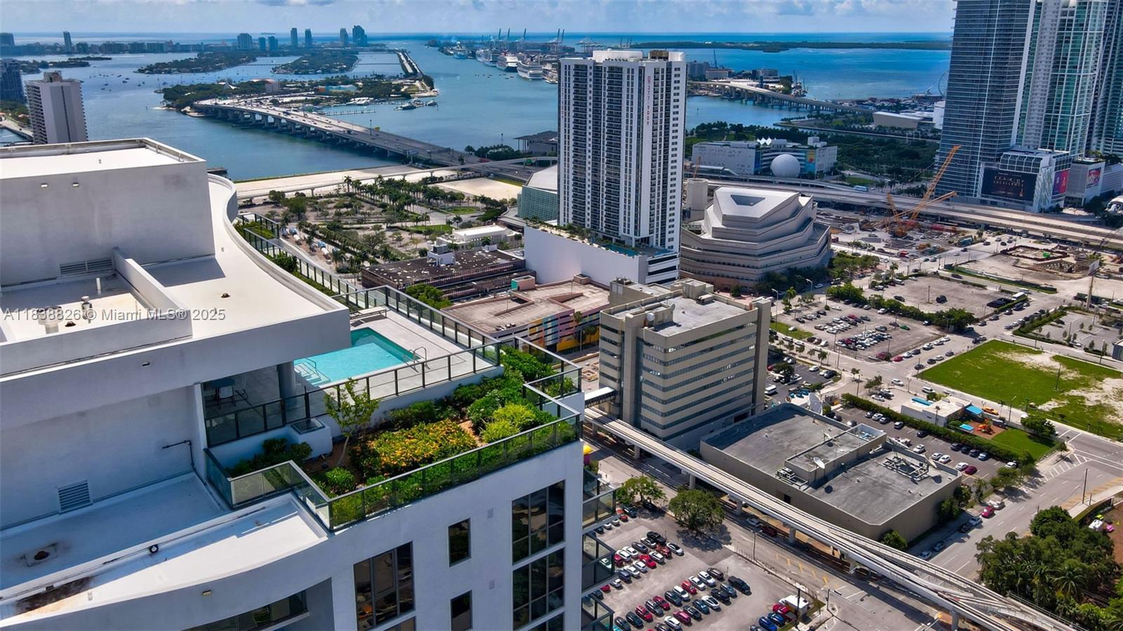 CANVAS CONDO - Residential Lease