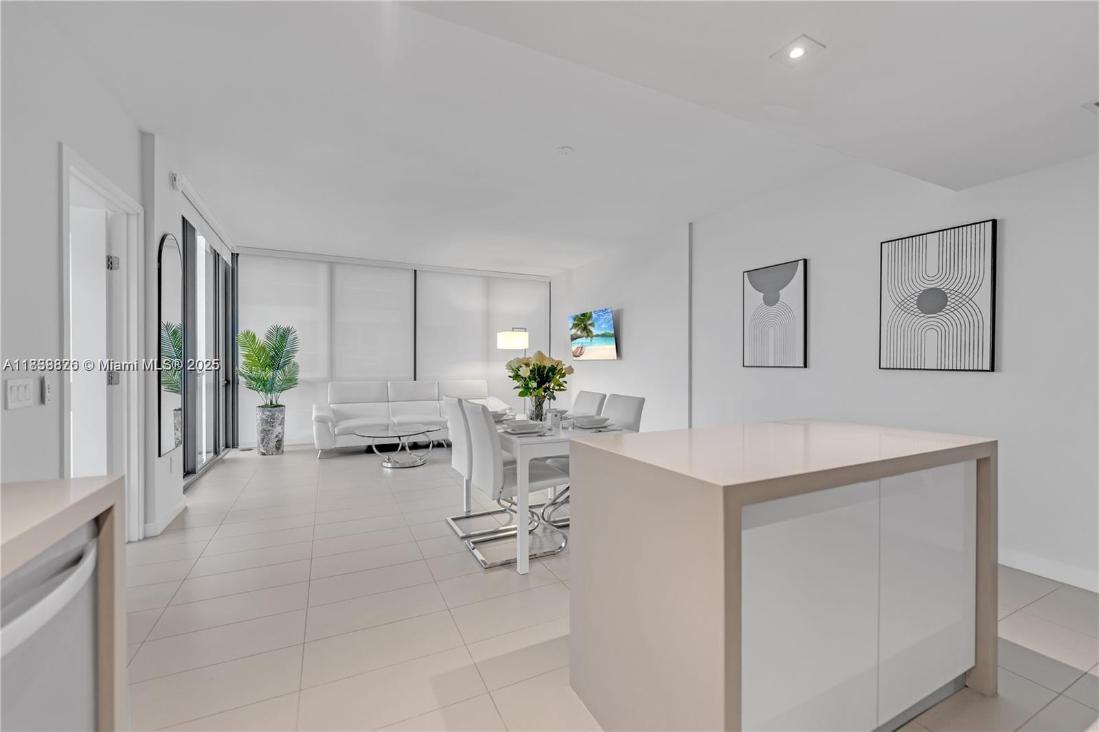 CANVAS CONDO - Residential Lease