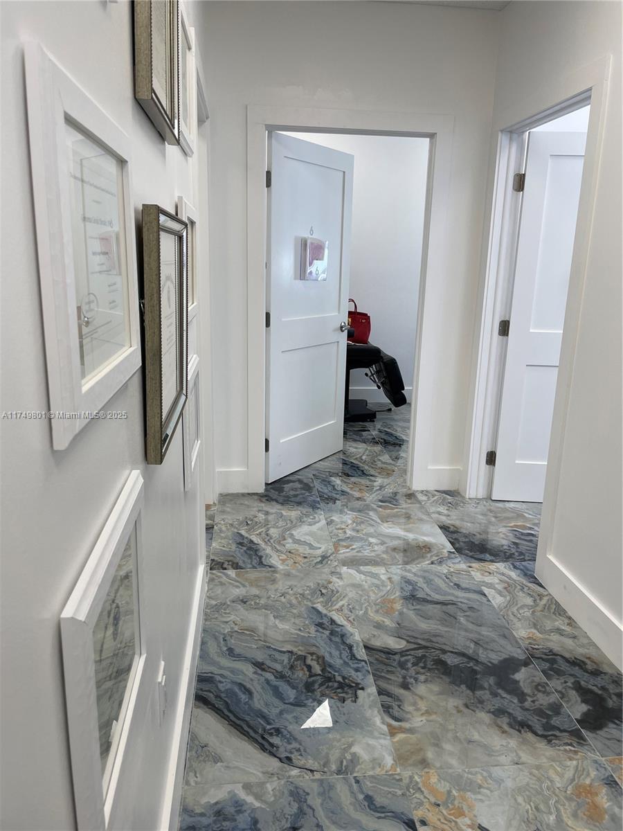 AVENTURA PARKSQUARE MEDIC - Residential