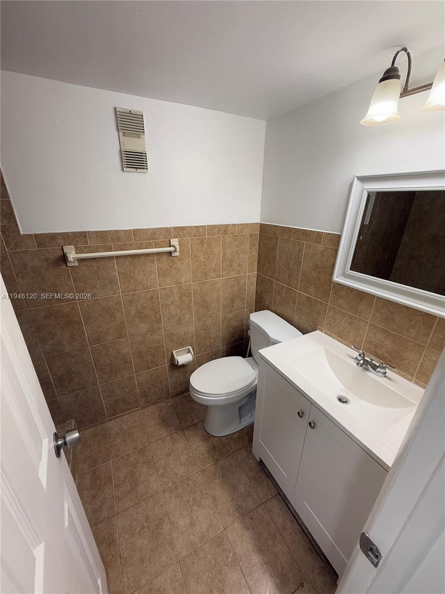 REGENCY COVE CONDO - Residential