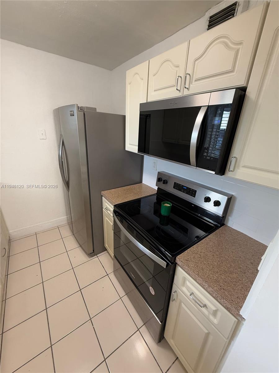 REGENCY COVE CONDO - Residential