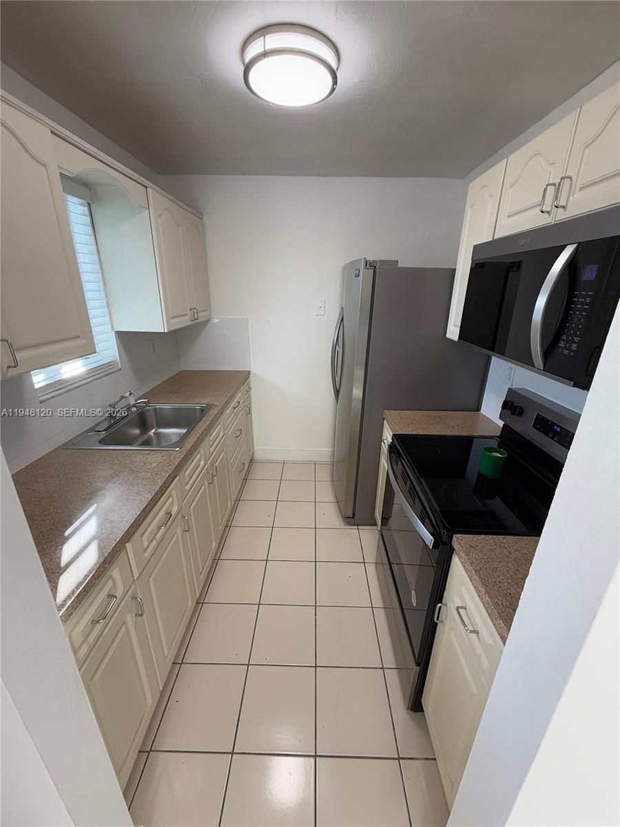 REGENCY COVE CONDO - Residential