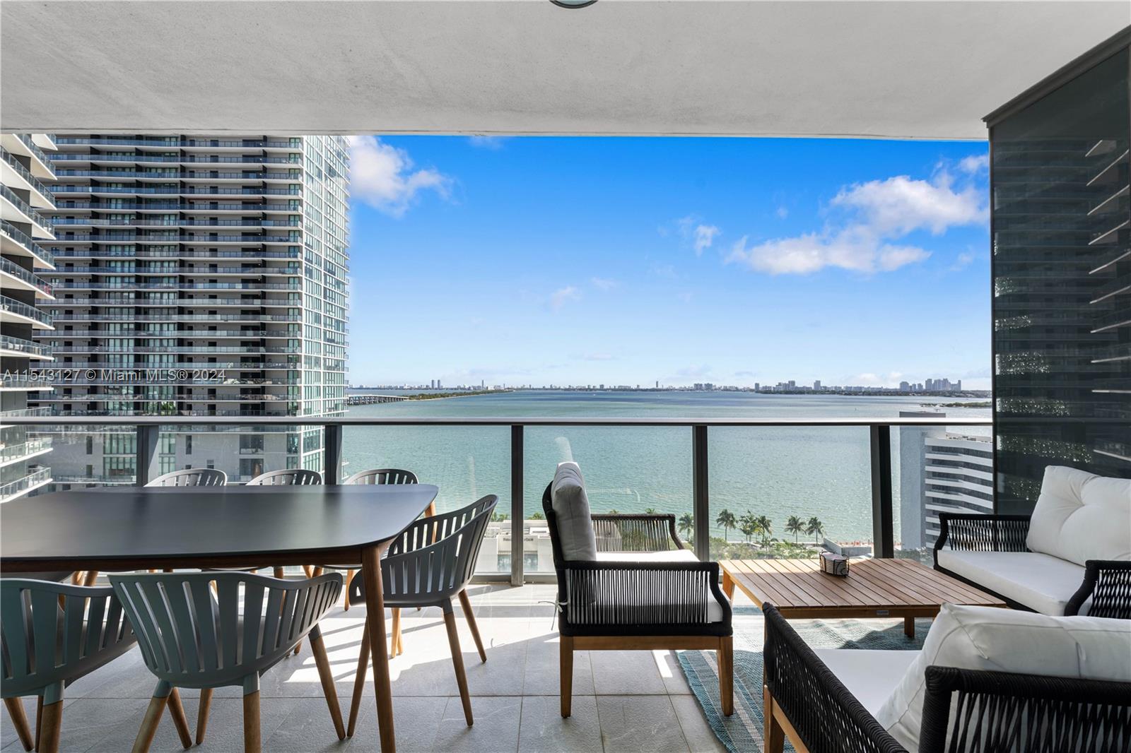 GRAN PARAISO CONDO - Residential Lease