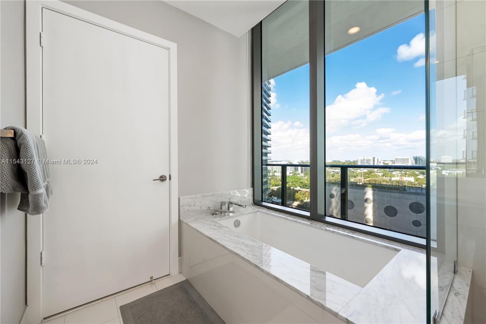GRAN PARAISO CONDO - Residential Lease