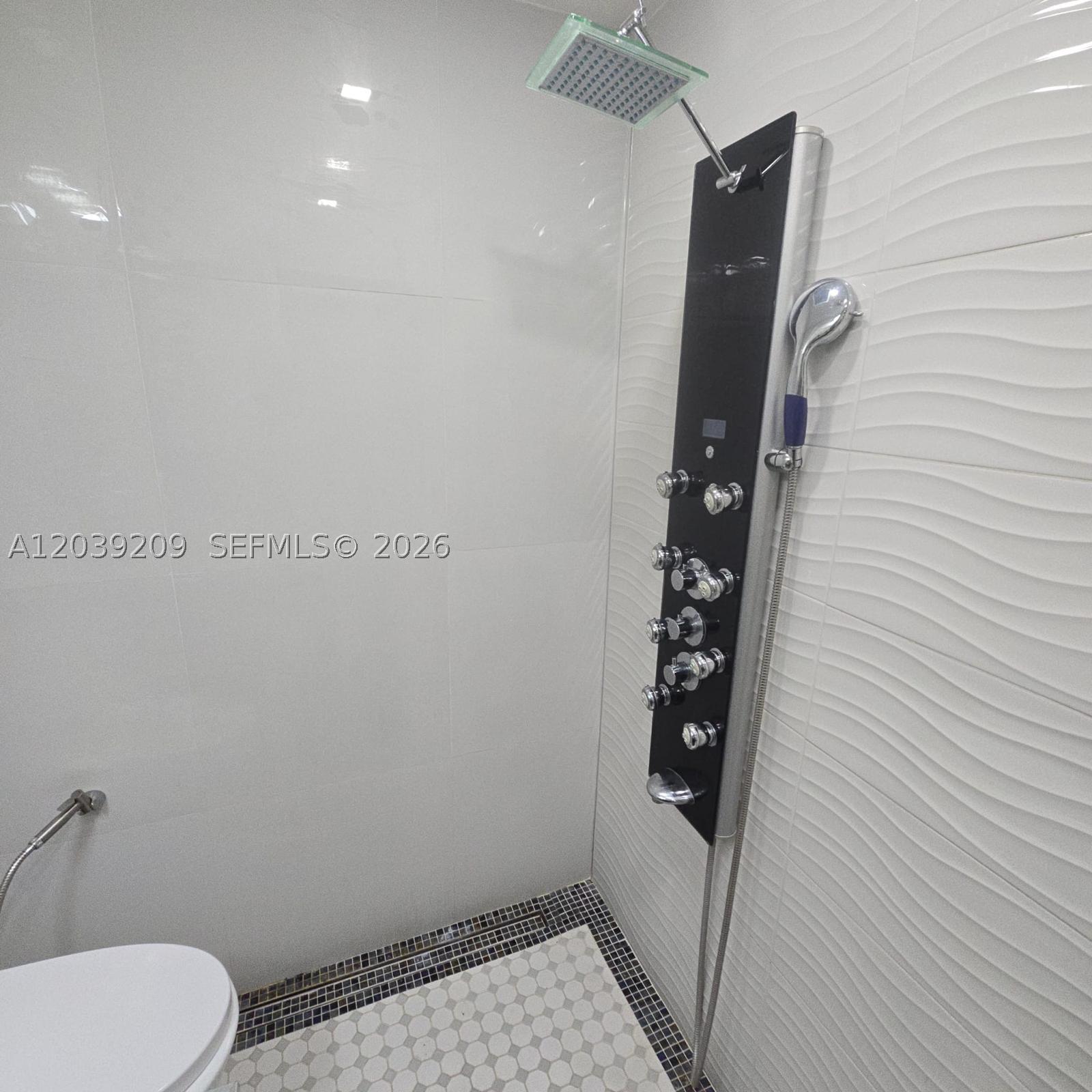 WESTWOOD LAKE 9TH ADDN - Residential Lease