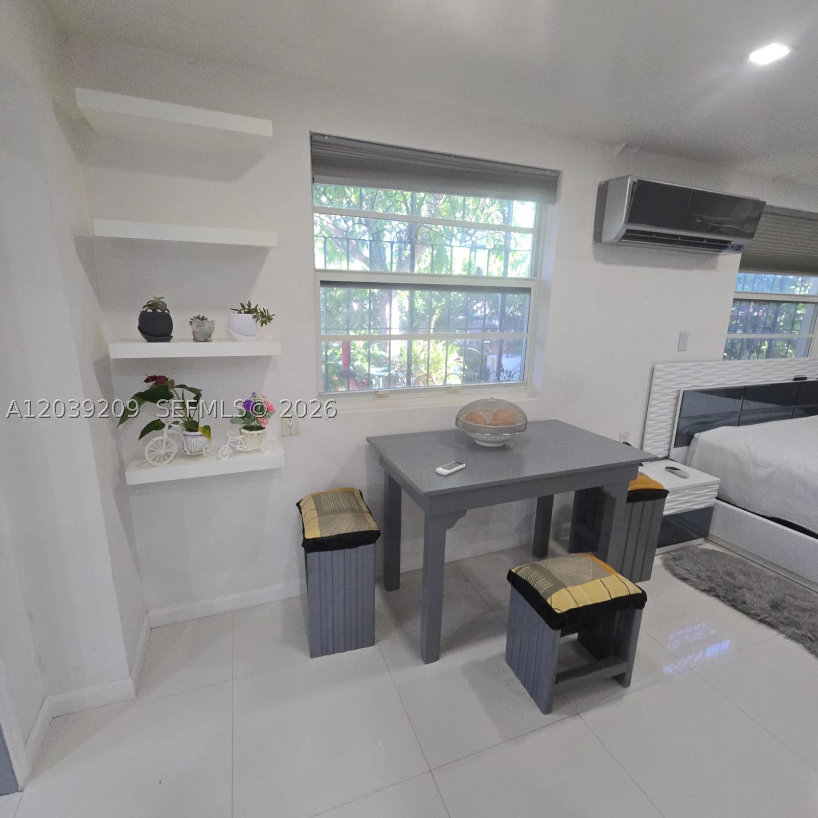 WESTWOOD LAKE 9TH ADDN - Residential Lease