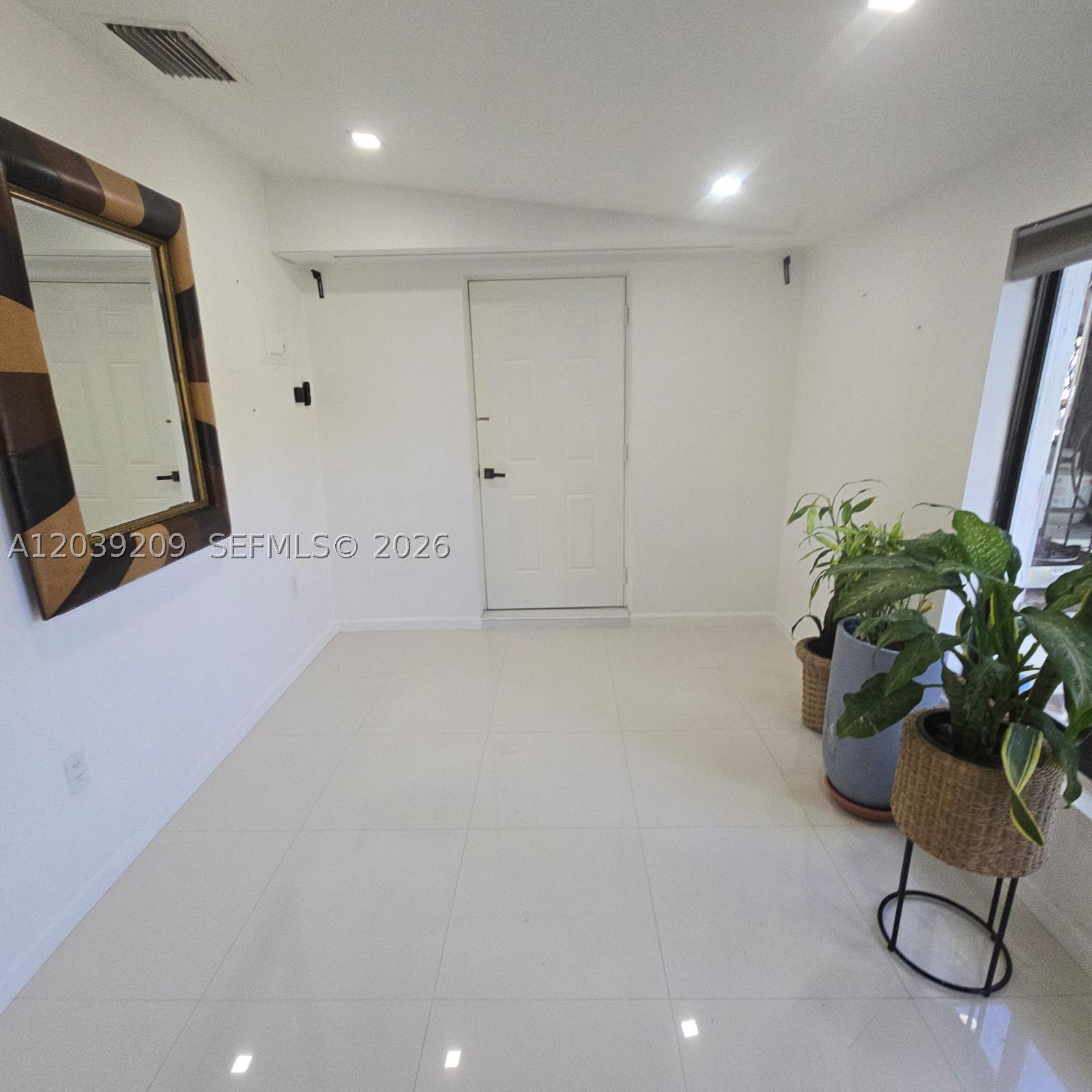 WESTWOOD LAKE 9TH ADDN - Residential Lease