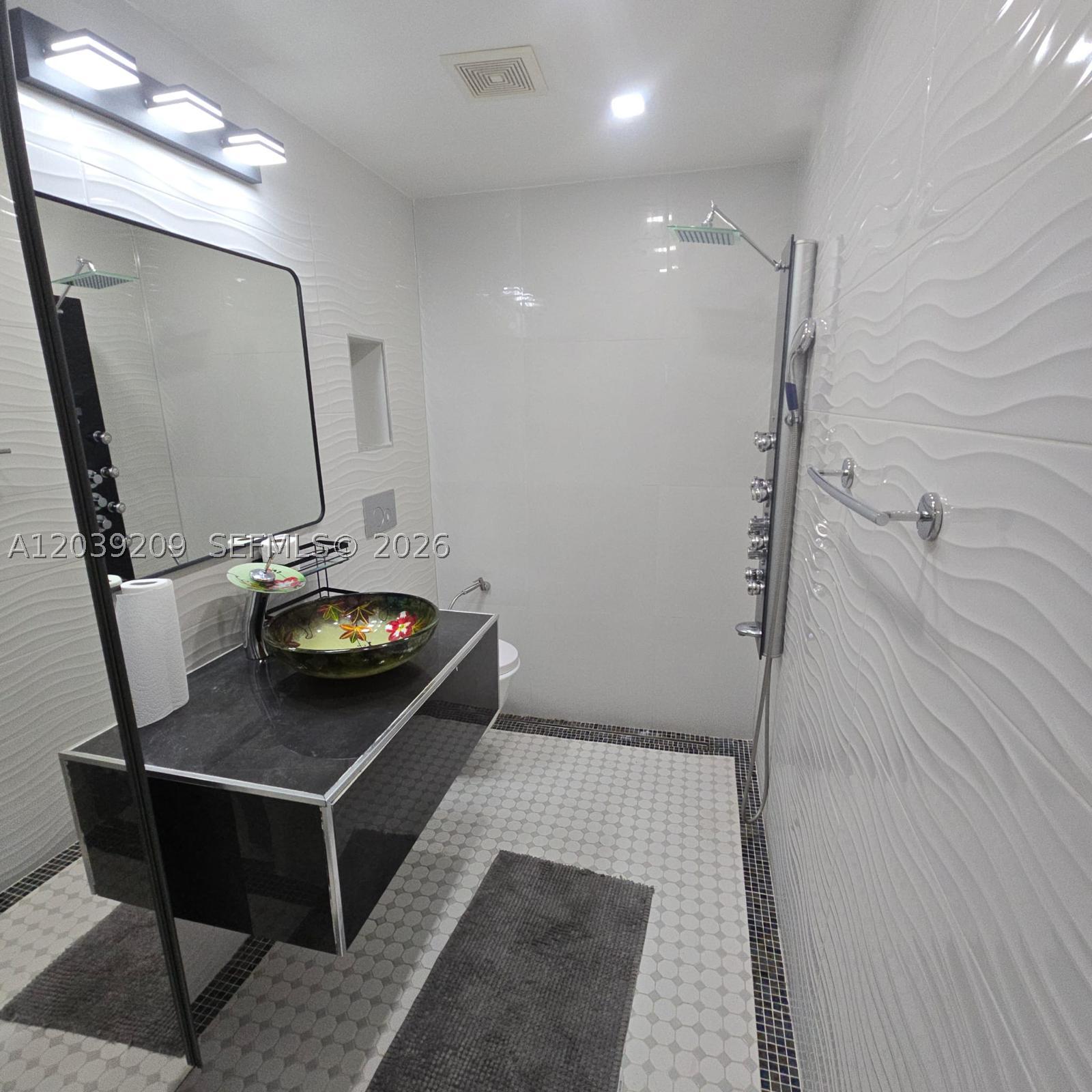 WESTWOOD LAKE 9TH ADDN - Residential Lease