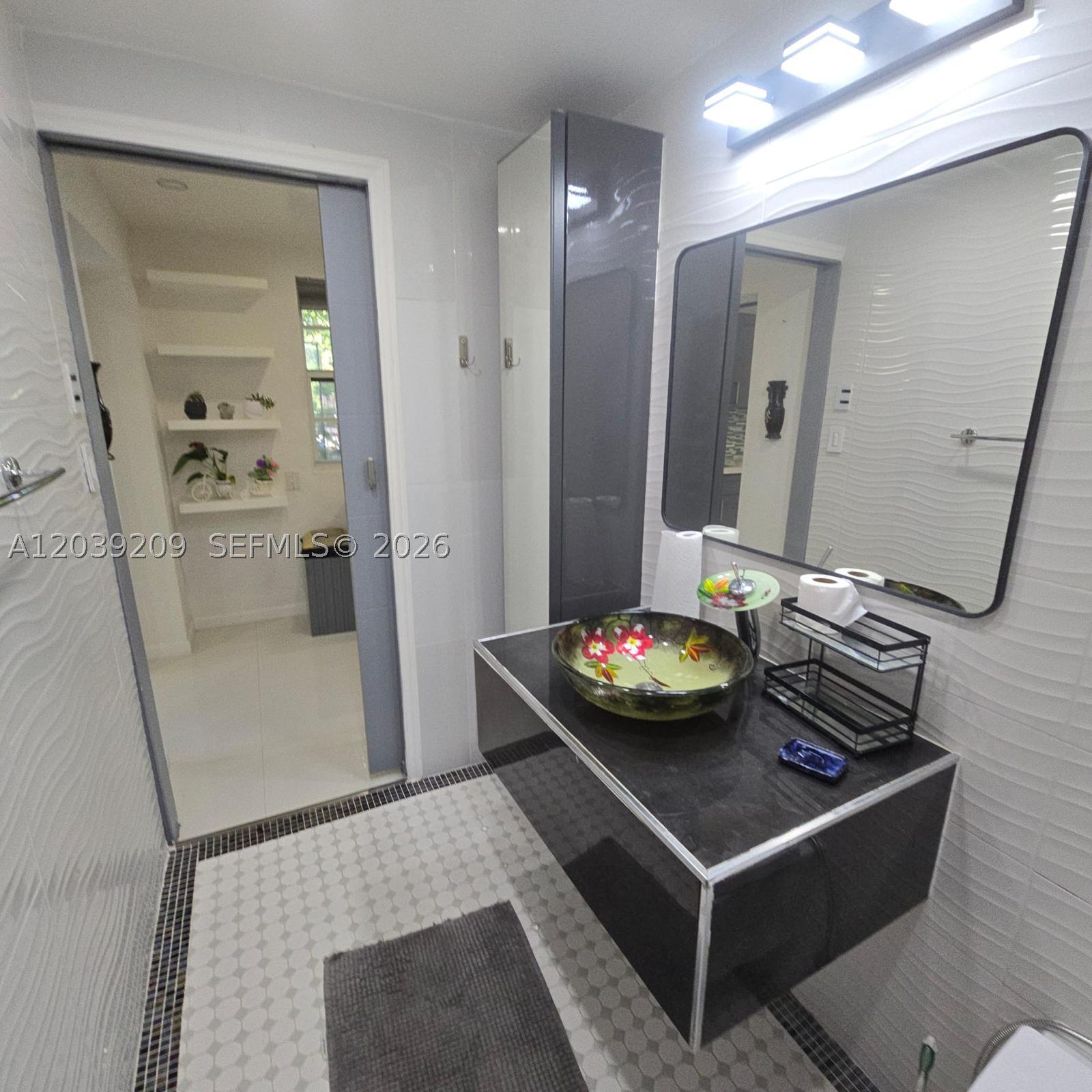WESTWOOD LAKE 9TH ADDN - Residential Lease