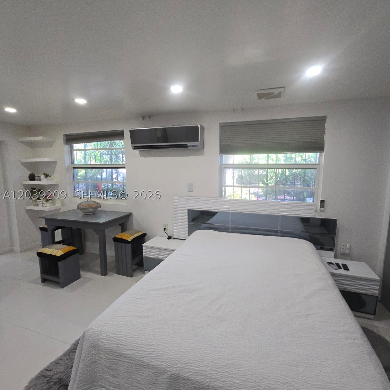 WESTWOOD LAKE 9TH ADDN - Residential Lease