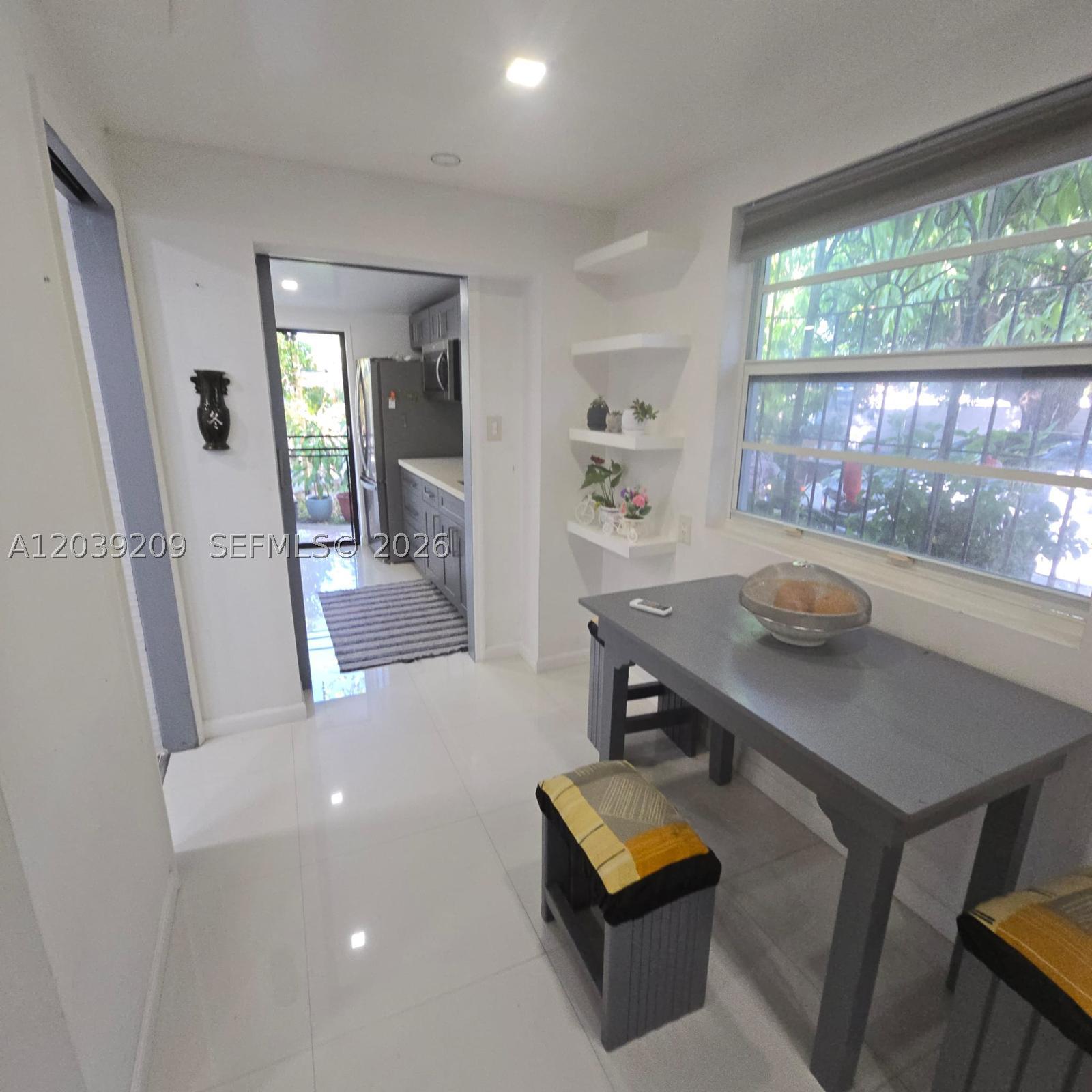 WESTWOOD LAKE 9TH ADDN - Residential Lease