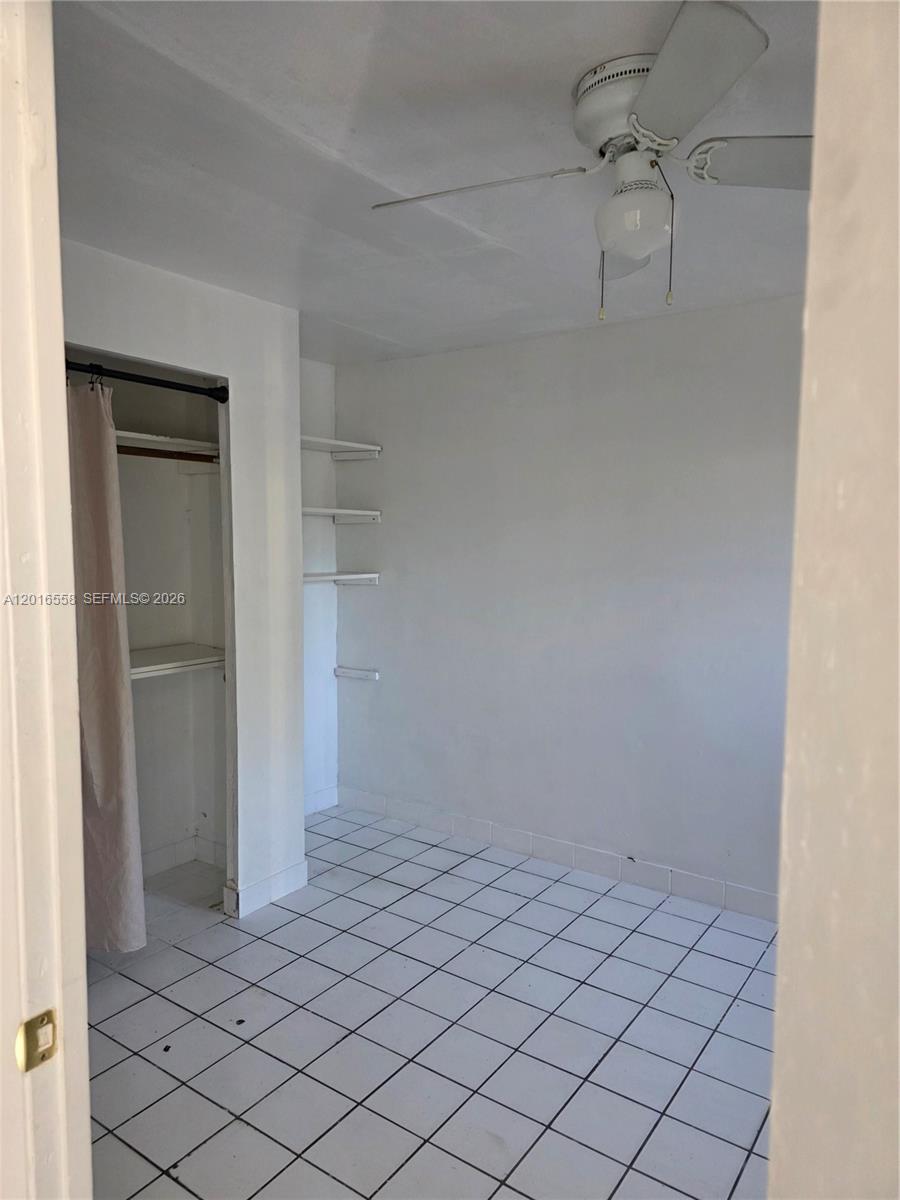 BISCAYNE HEIGHTS - Residential Income