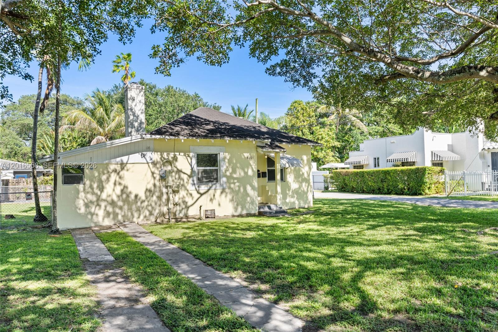 BISCAYNE HEIGHTS - Residential Income
