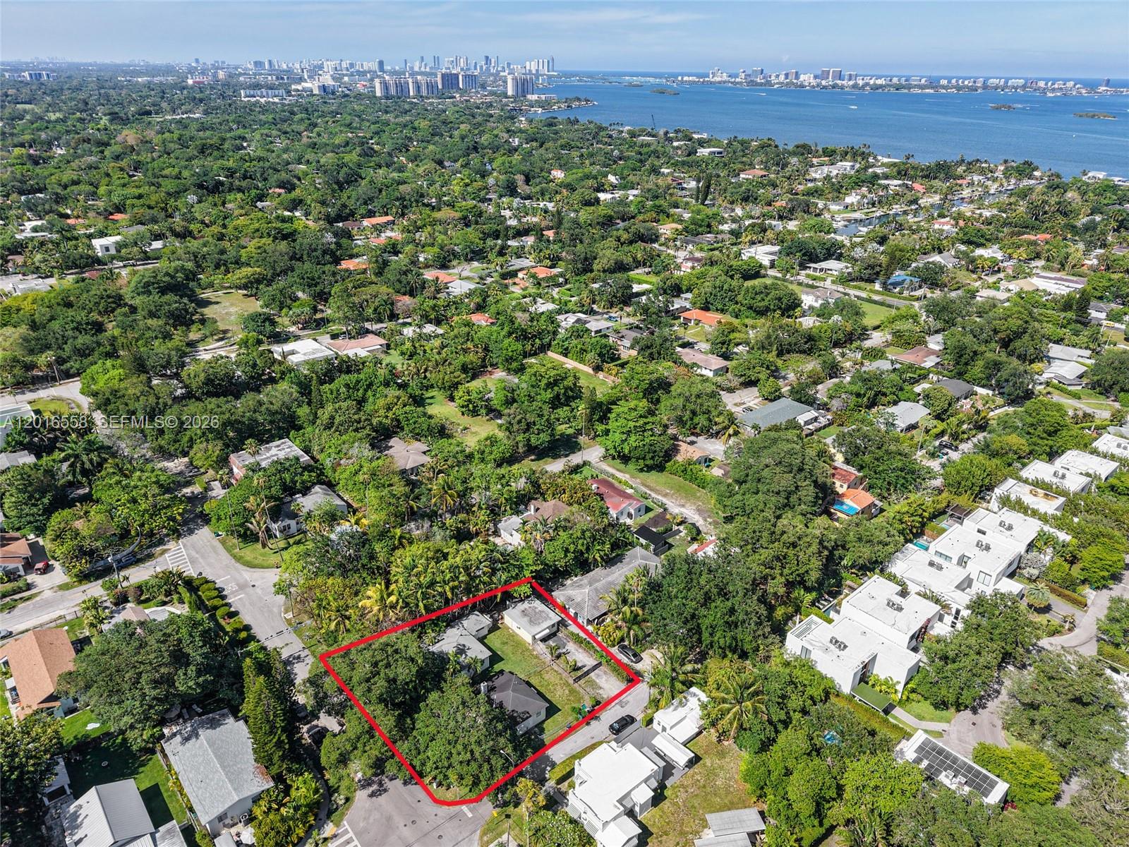 BISCAYNE HEIGHTS - Residential Income