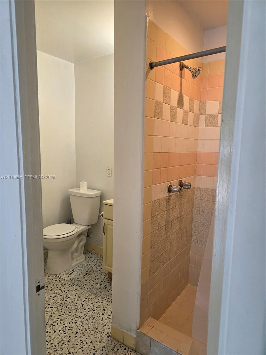 BISCAYNE HEIGHTS - Residential Income