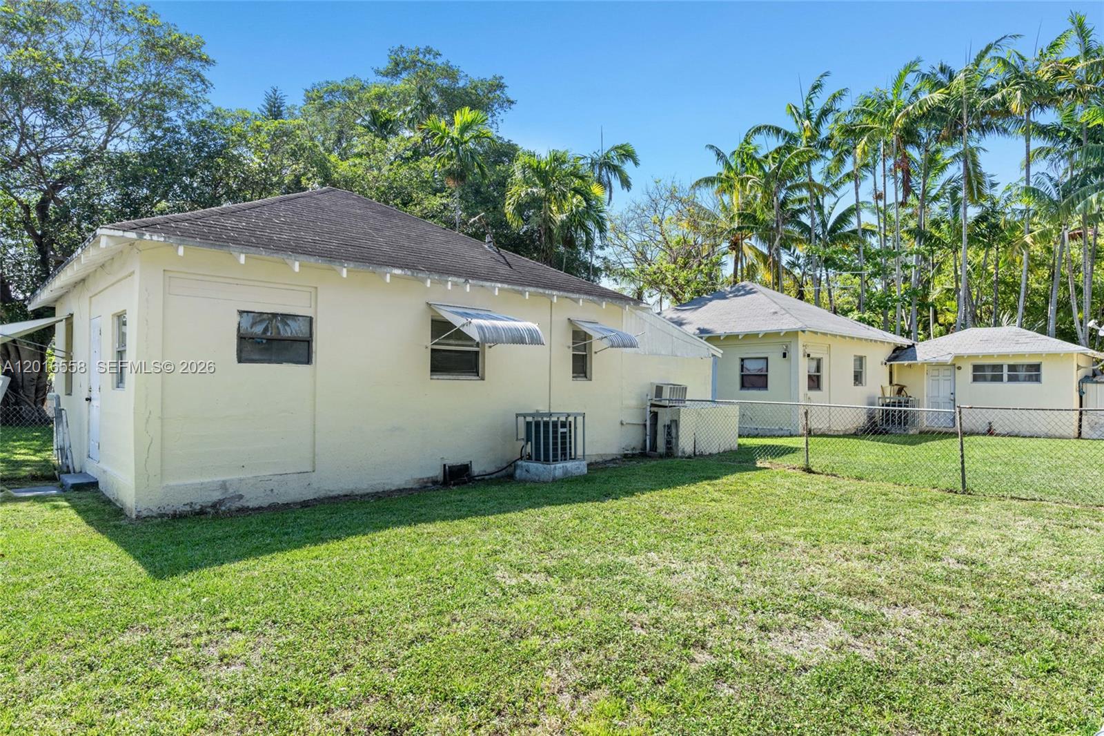 BISCAYNE HEIGHTS - Residential Income