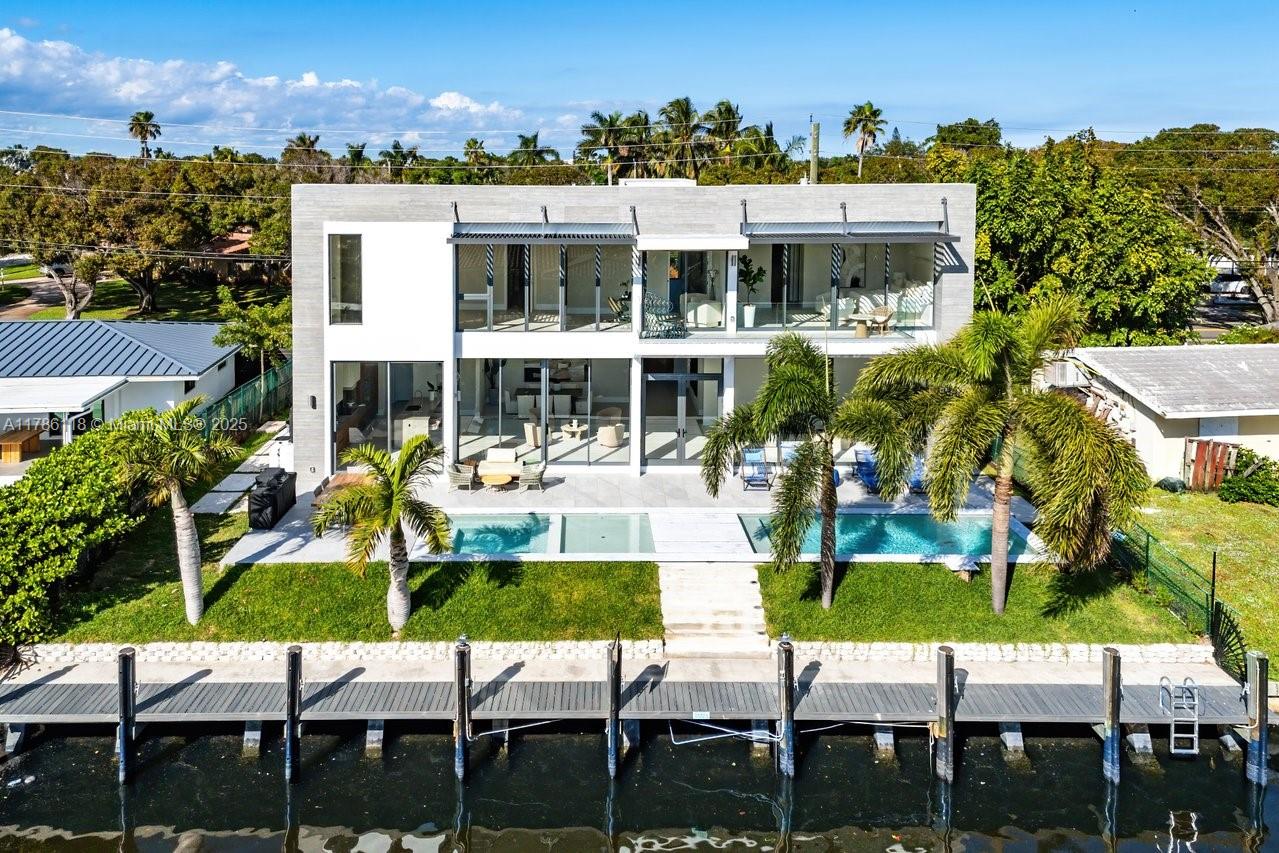 CORAL KEY VILLAS 1ST SEC - Residential