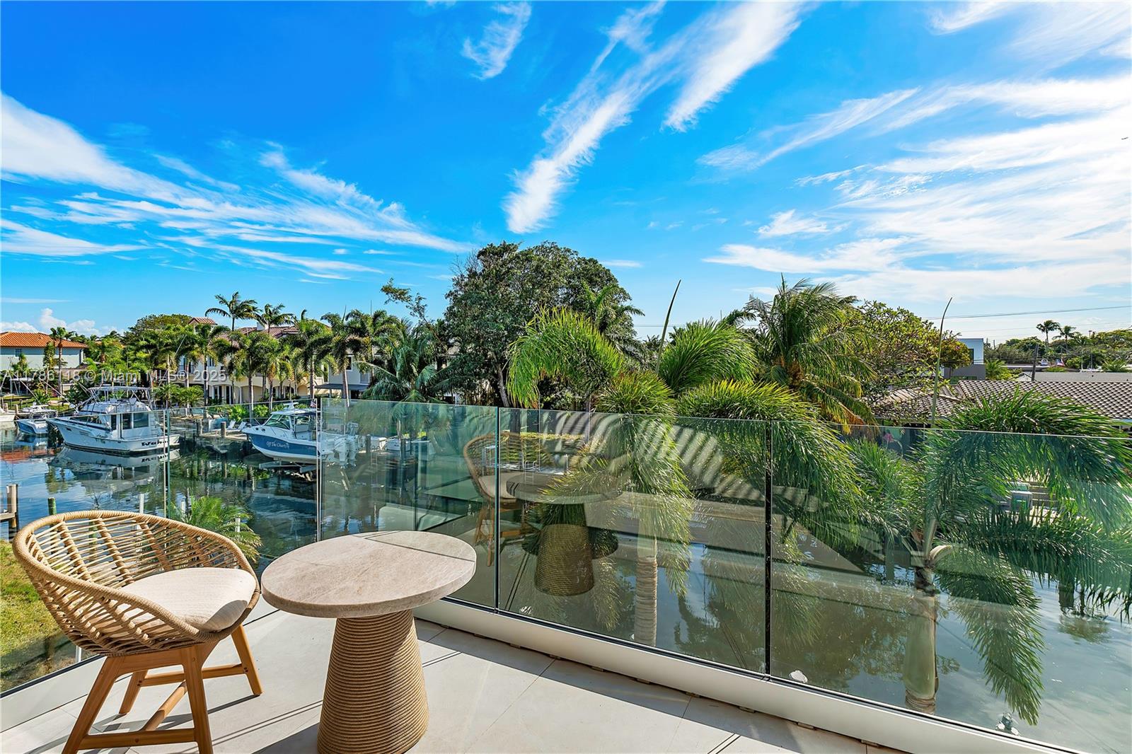 CORAL KEY VILLAS 1ST SEC - Residential