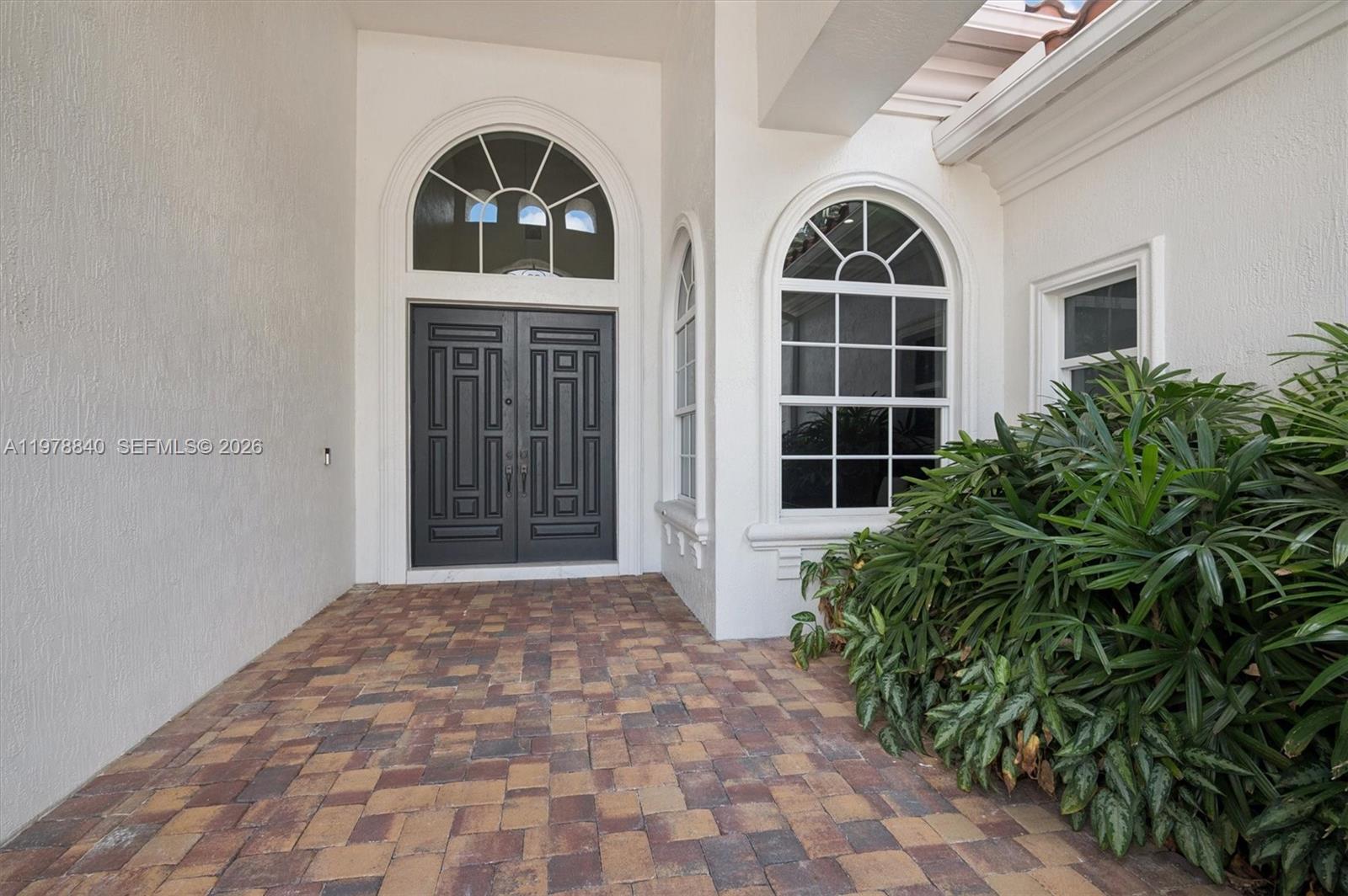 VISTA DEL LAGO - Residential