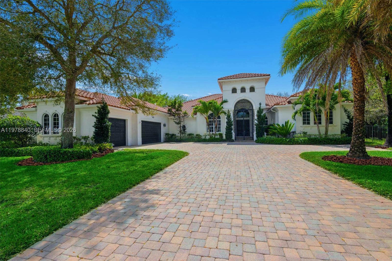 VISTA DEL LAGO - Residential