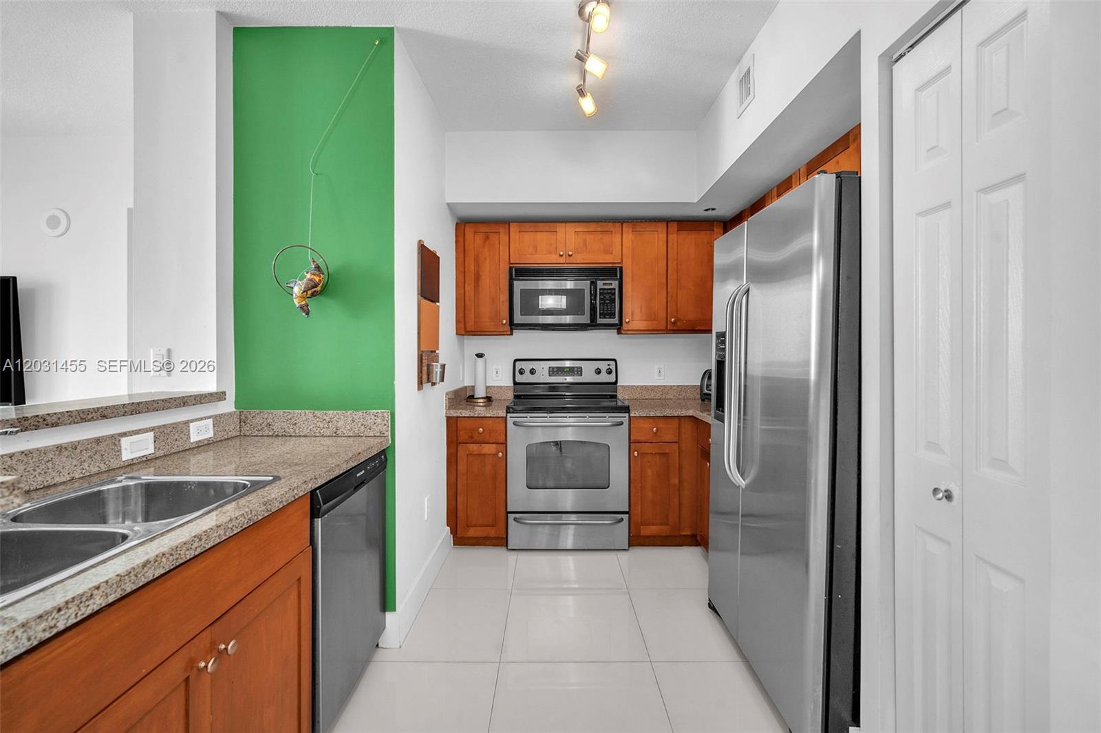 BRICKELL VIEW WEST CONDO - Residential