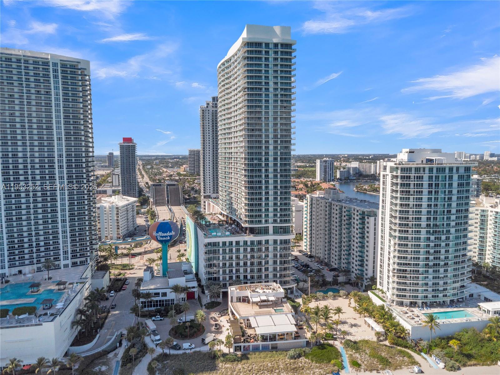 Prime investment meets luxury living! This fully furnished 1 bed/1 bath oceanfront condo-hotel offers stunning ocean, intracoastal, and pool views. When you're not enjoying it, capitalize on the rental program to generate strong returns. The resort features a renowned on-site restaurant, world-class gym, spa, lap pool, and more. Enjoy Miami’s lifestyle while your property works for you—contact us today!