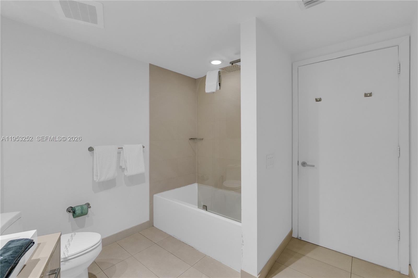 4111 SOUTH OCEAN DRIVE CO - Residential