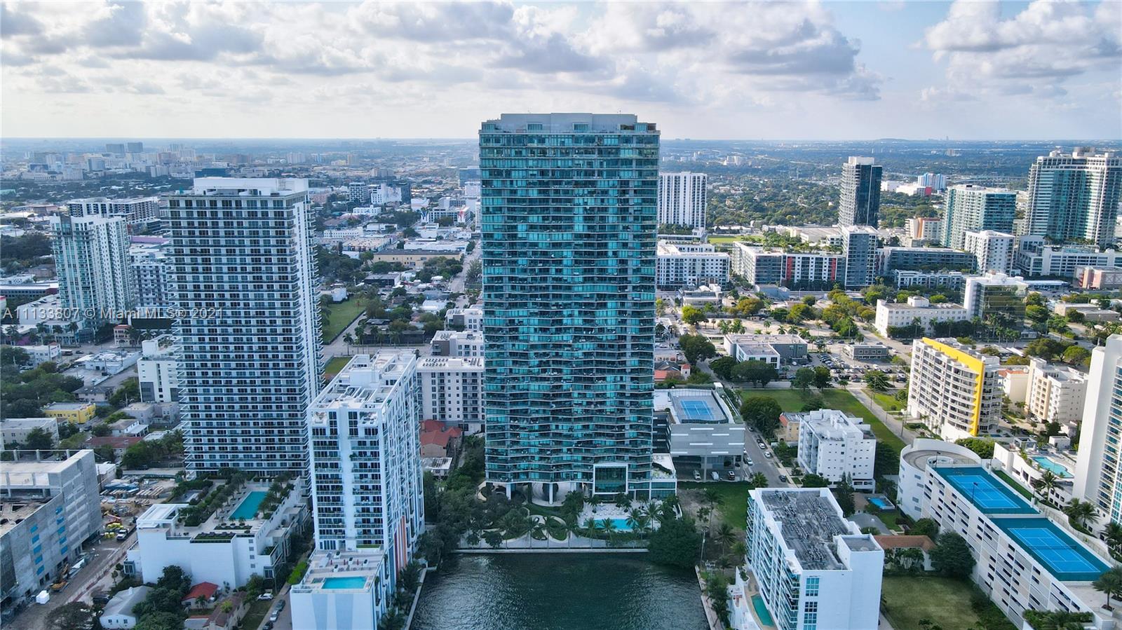 ICON BAY CONDO - Residential Lease