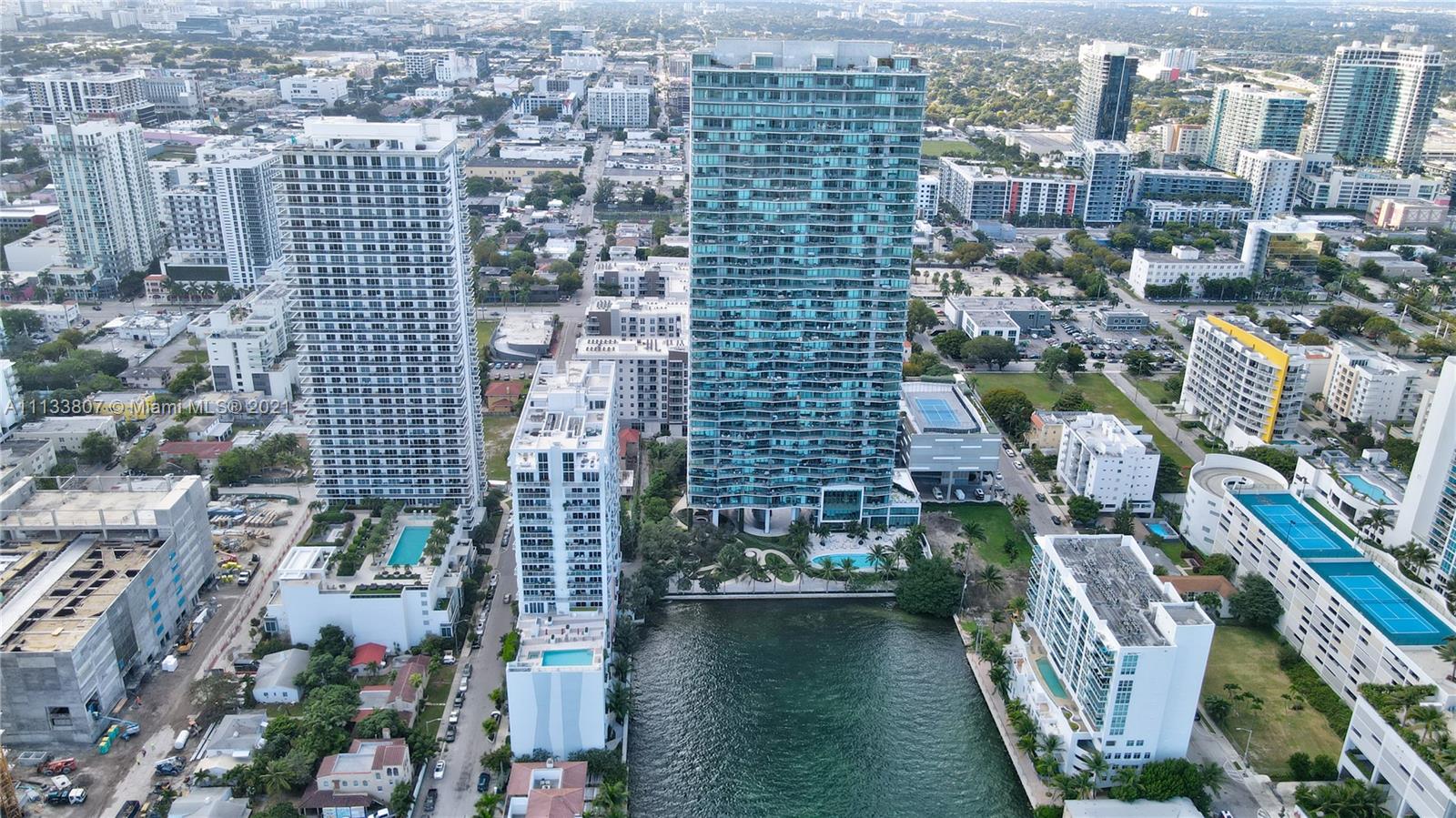 ICON BAY CONDO - Residential Lease