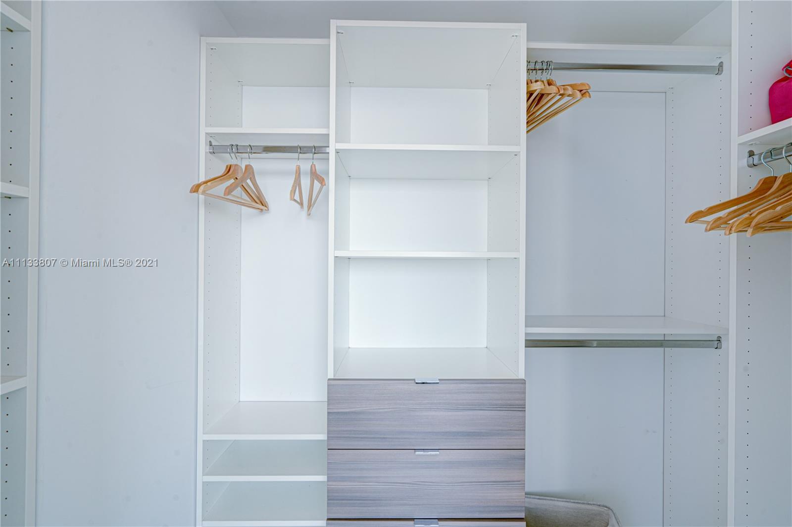 ICON BAY CONDO - Residential Lease