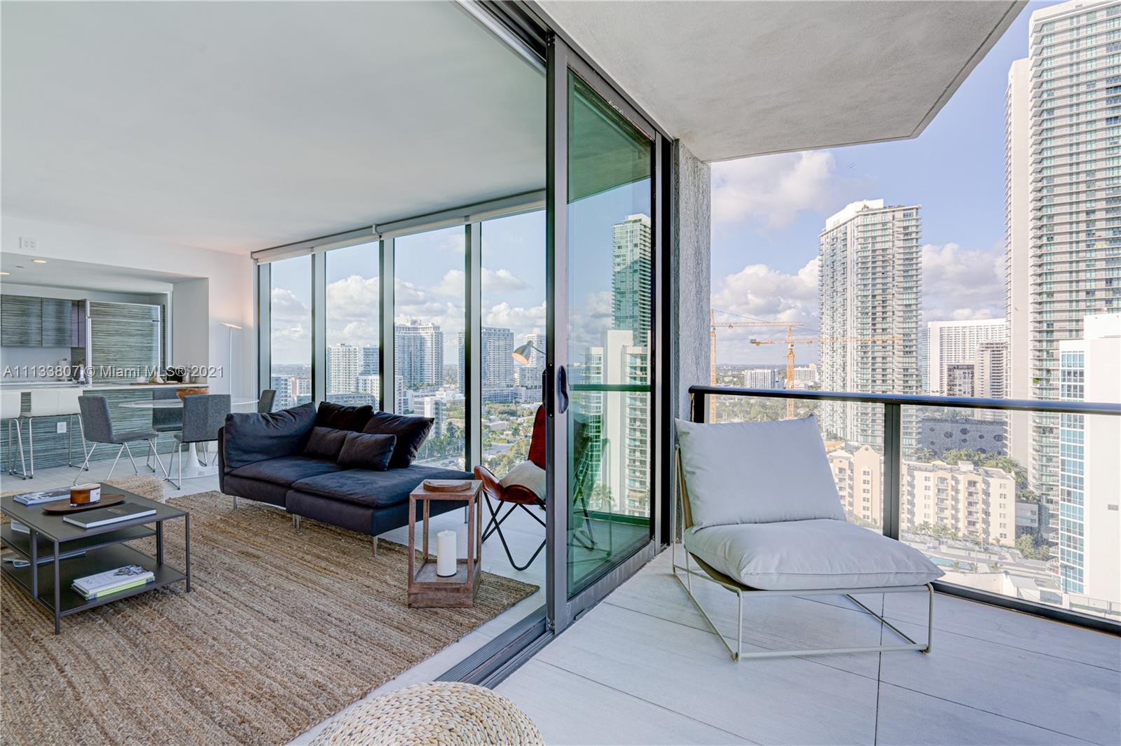 ICON BAY CONDO - Residential Lease