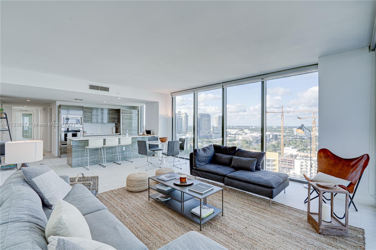ICON BAY CONDO - Residential Lease