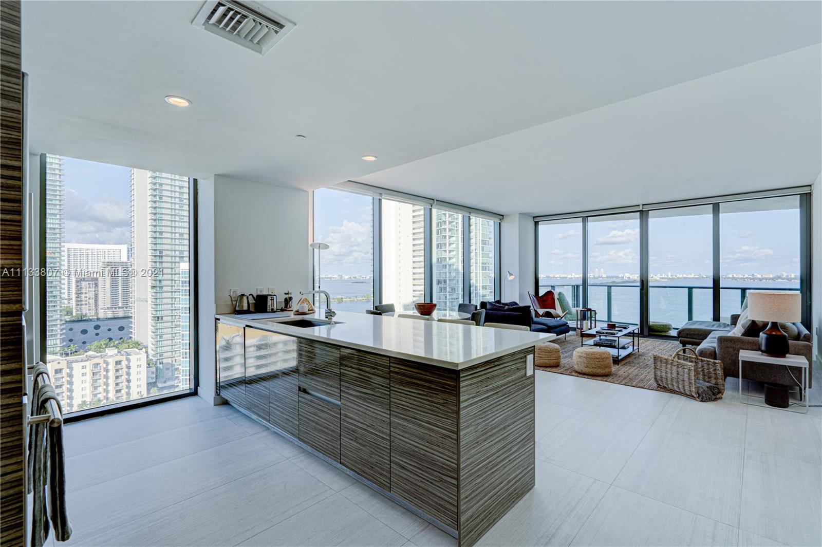 ICON BAY CONDO - Residential Lease