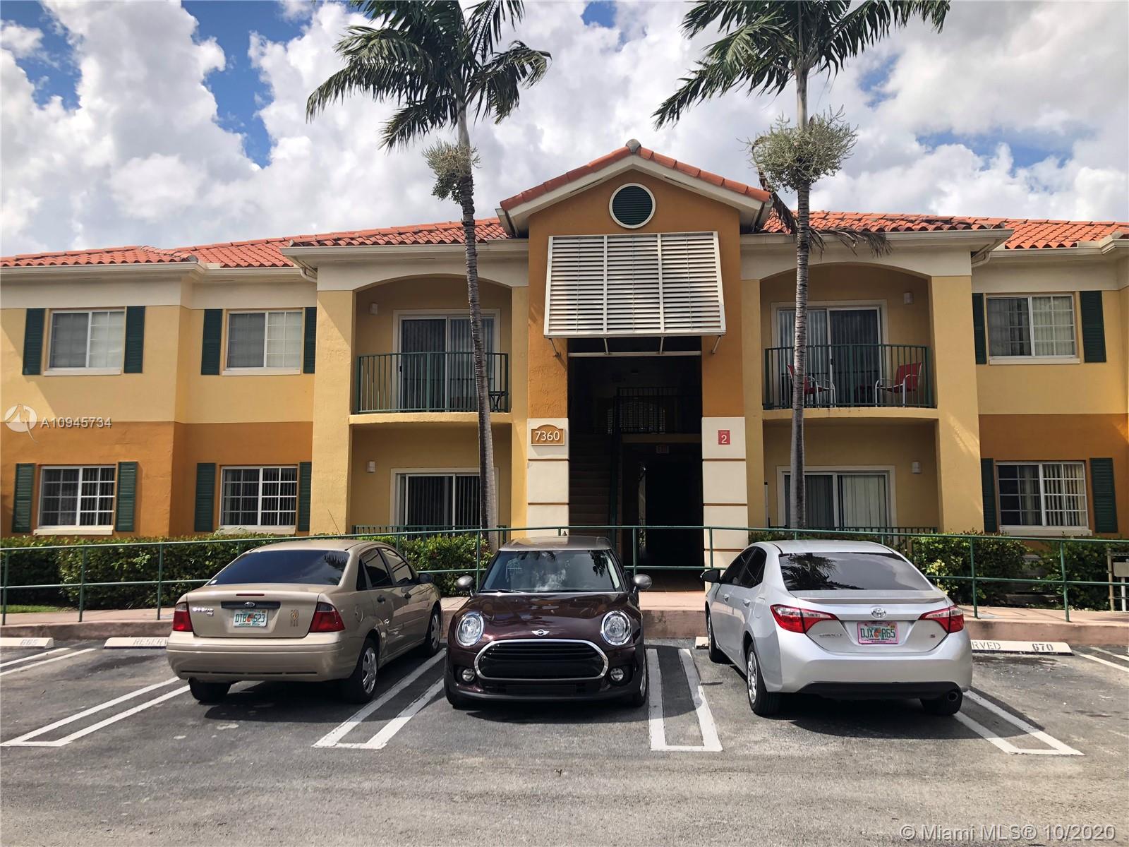 PALM GARDENS AT DORAL COND - Residential