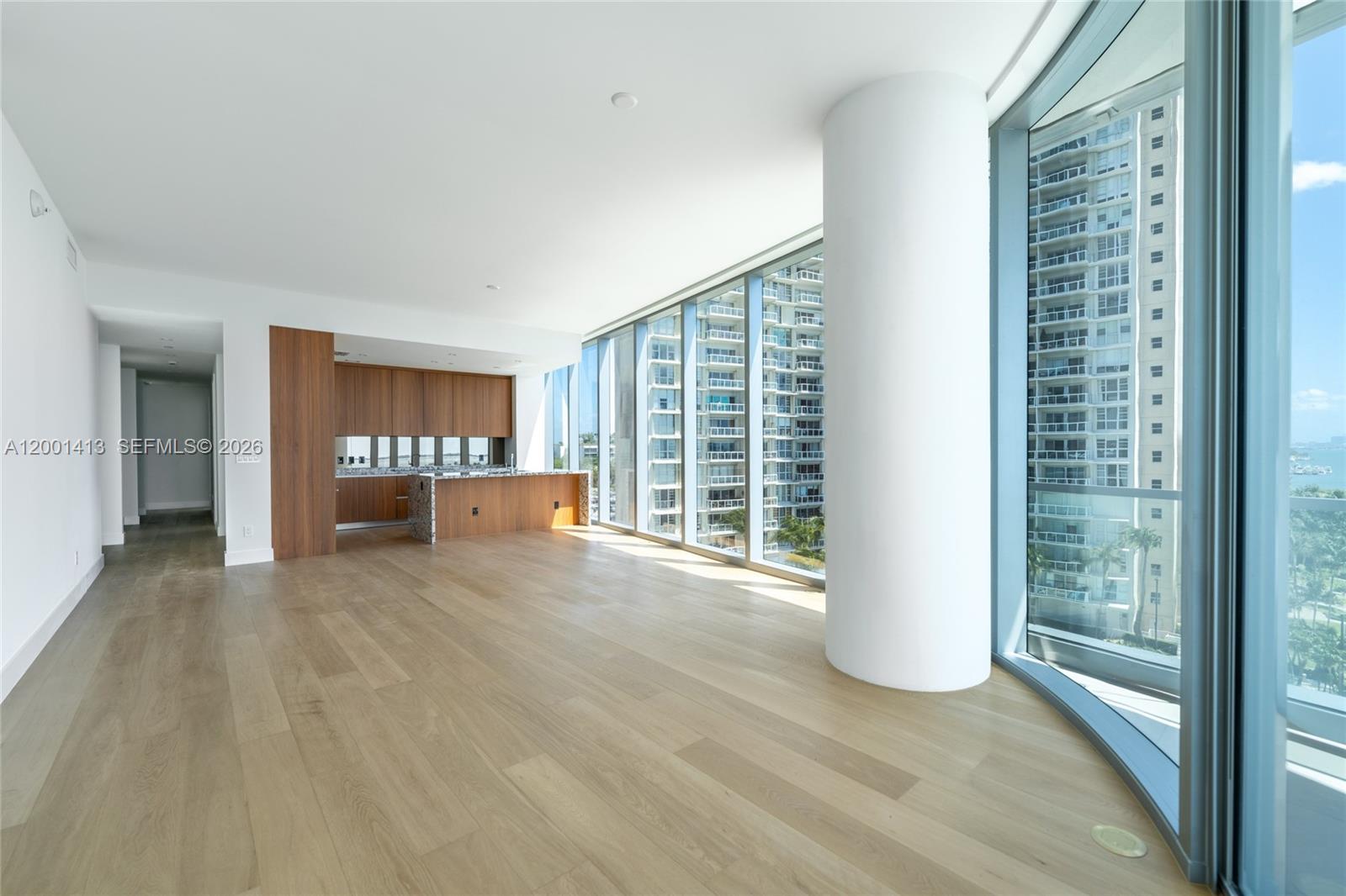 Una Residences - Residential