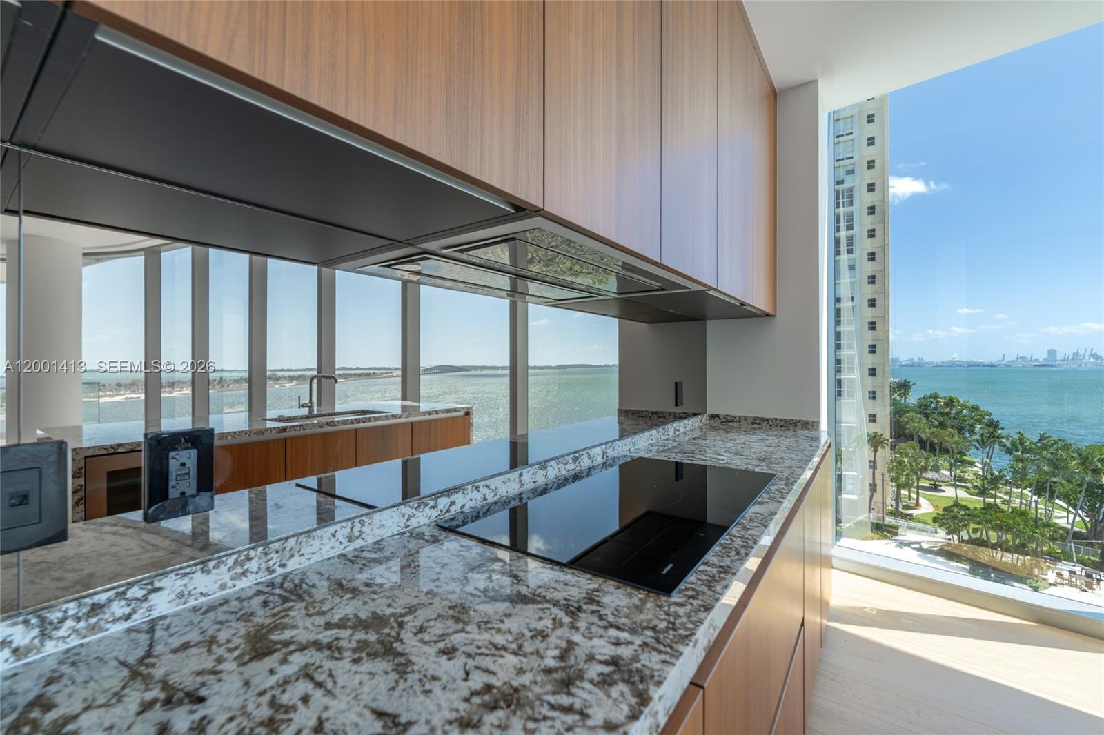 Una Residences - Residential