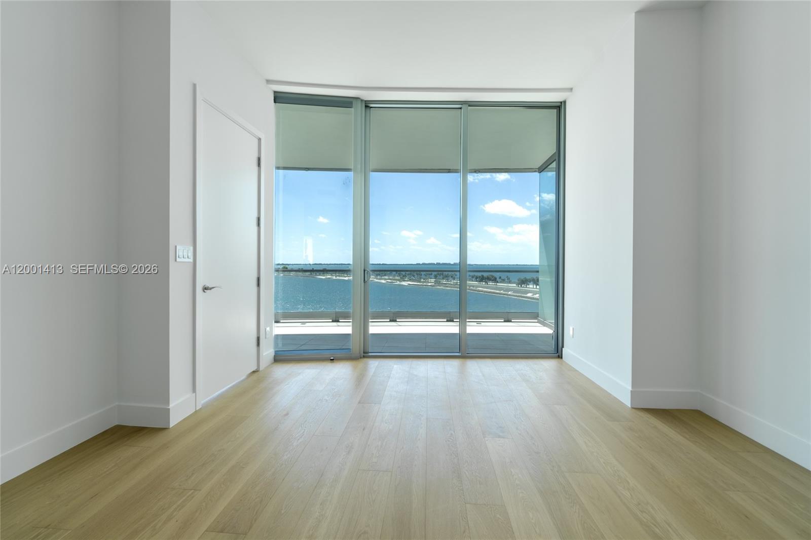 Una Residences - Residential
