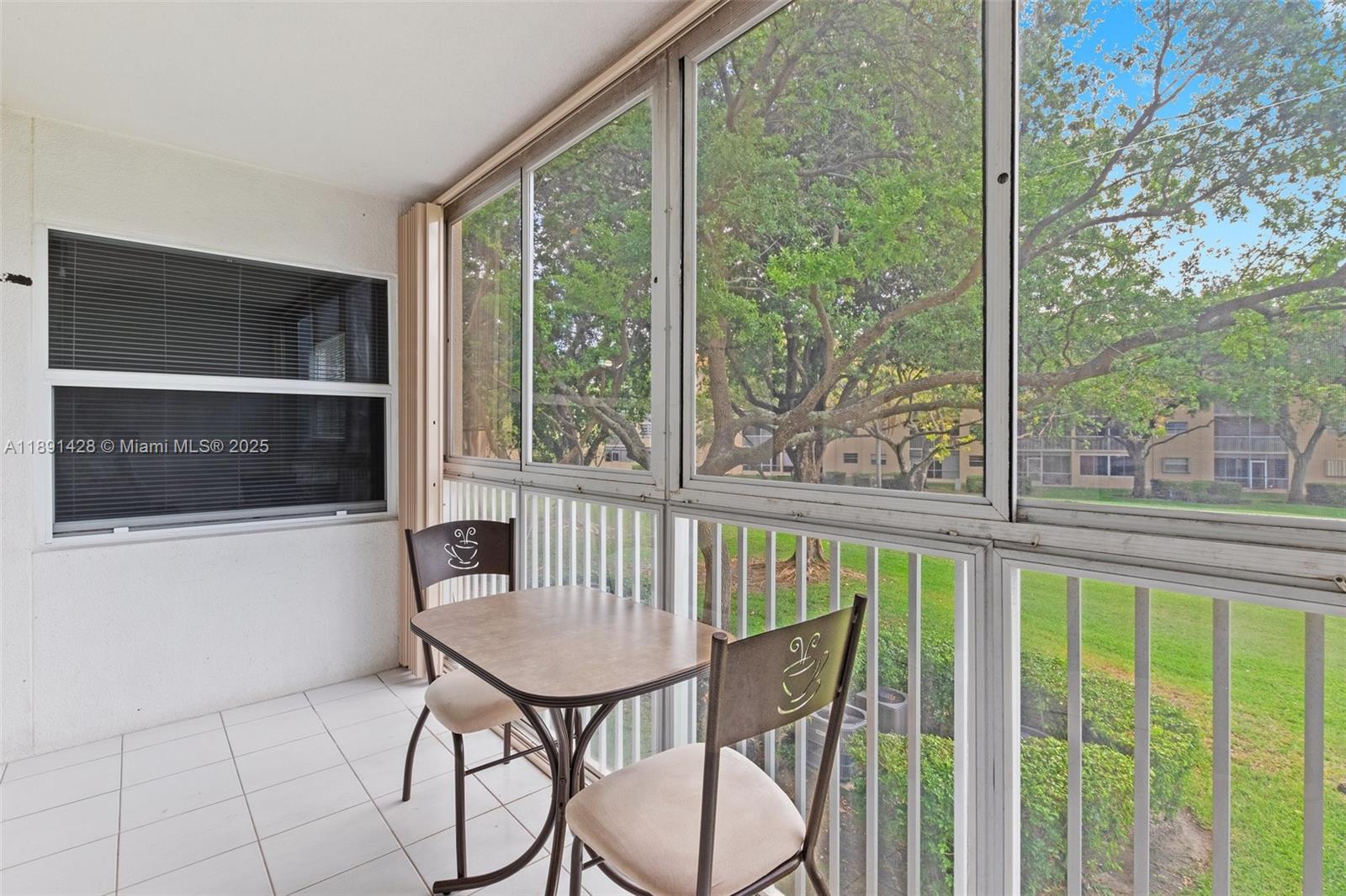 CAMBRIDGE AT CENTURY VILL - Residential