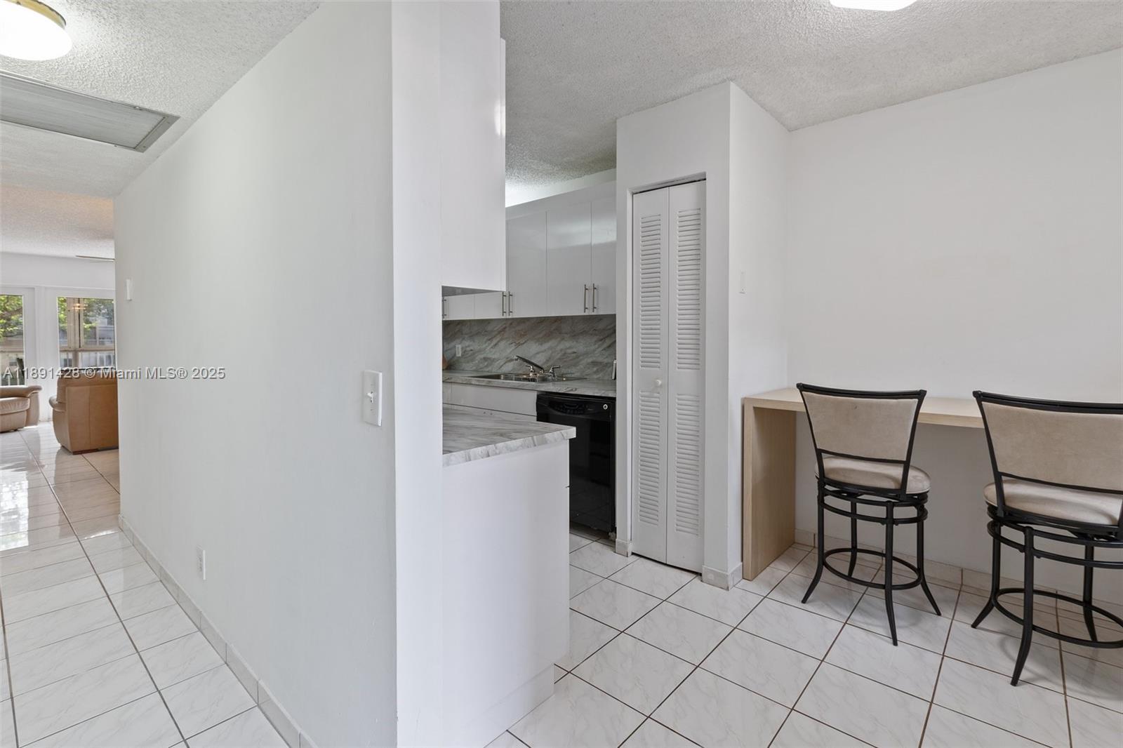CAMBRIDGE AT CENTURY VILL - Residential