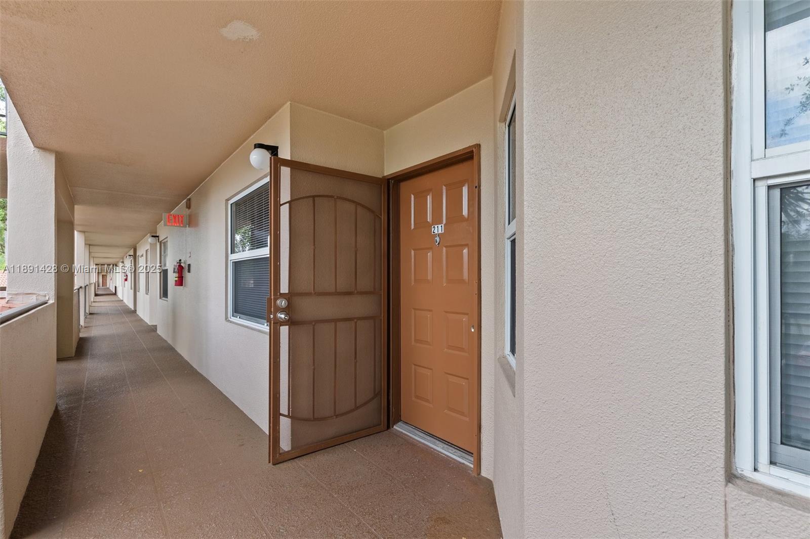 CAMBRIDGE AT CENTURY VILL - Residential